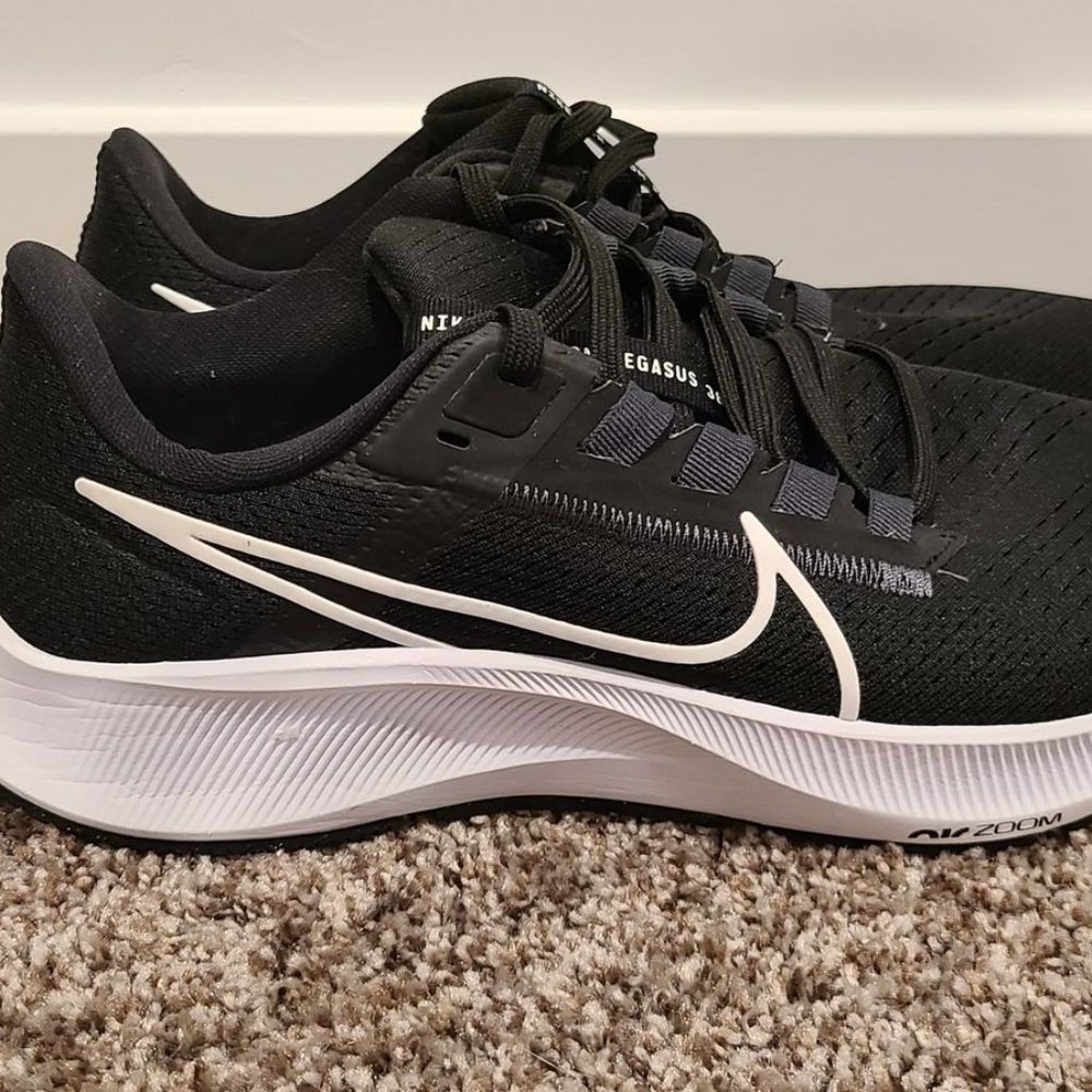 Nike Air Zoom Pegasus 38 Wmns 9.5